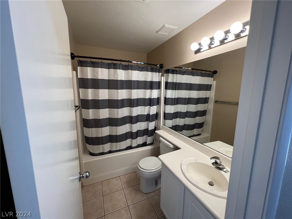 800 Ribbon Grass Avenue