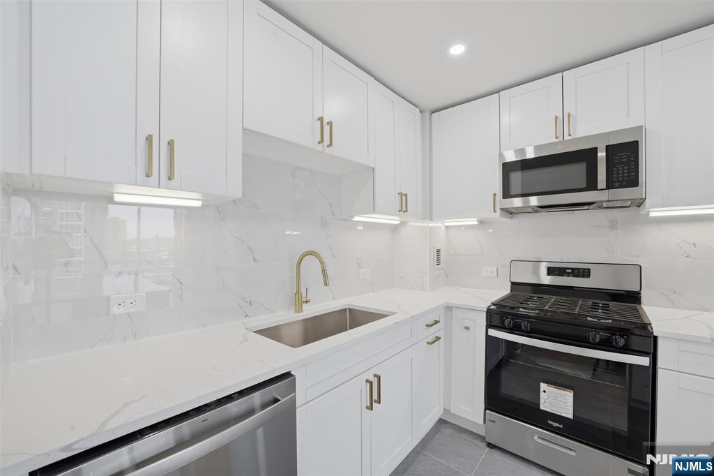 20 Newport Parkway 2012