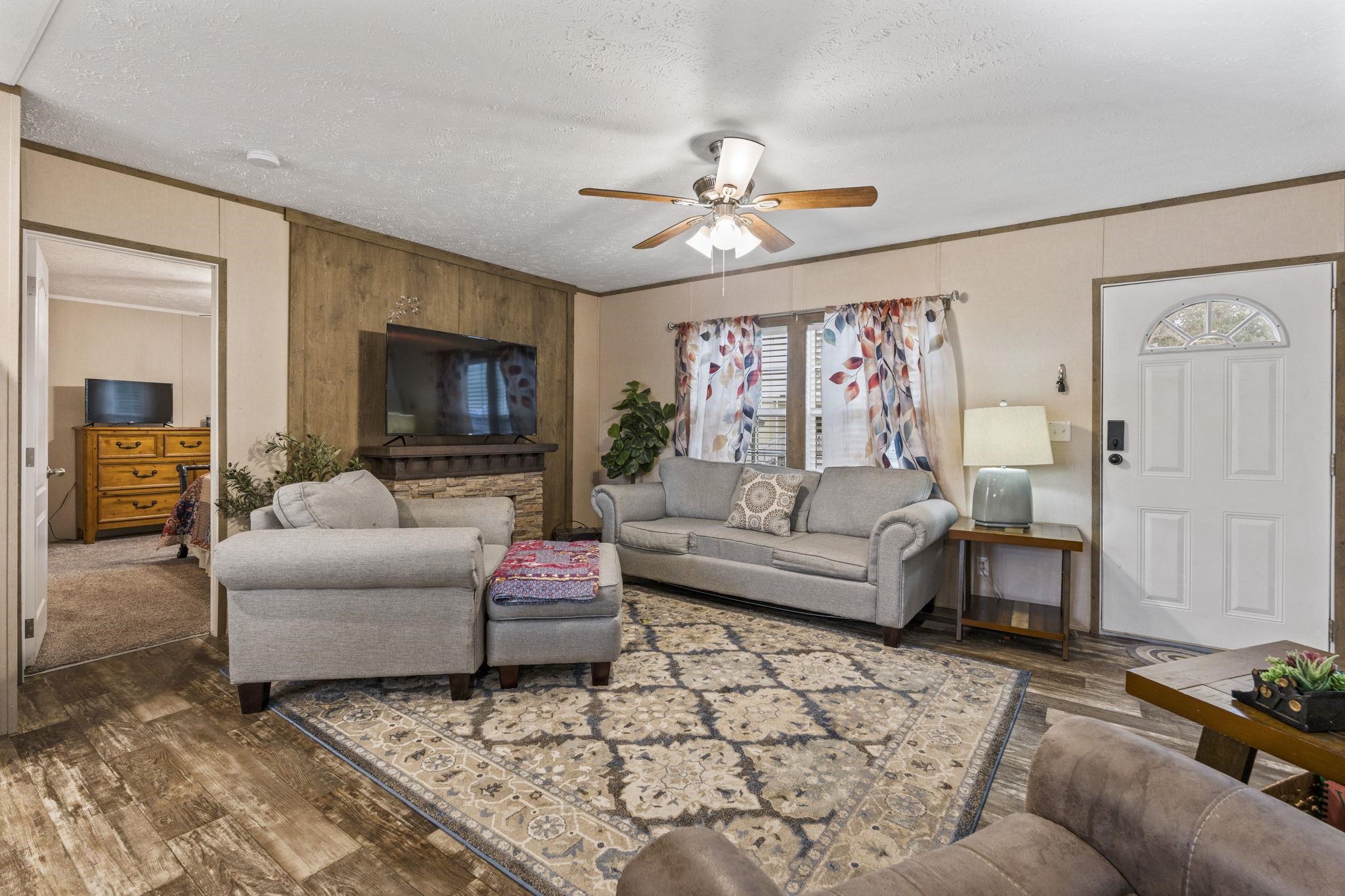 801 Waterway Dr.