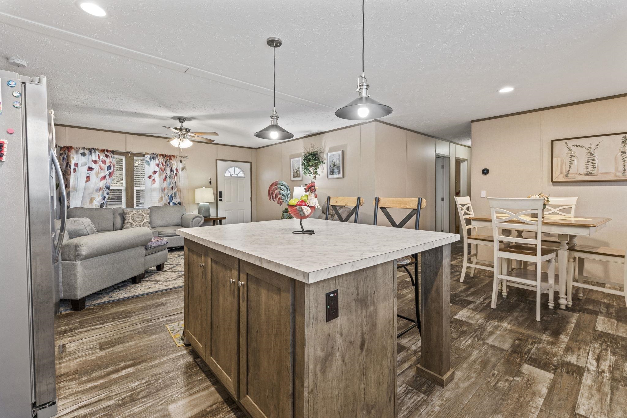 801 Waterway Dr.