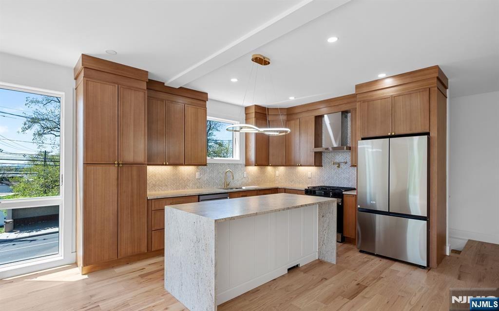 853 Pleasantview Terrace 1