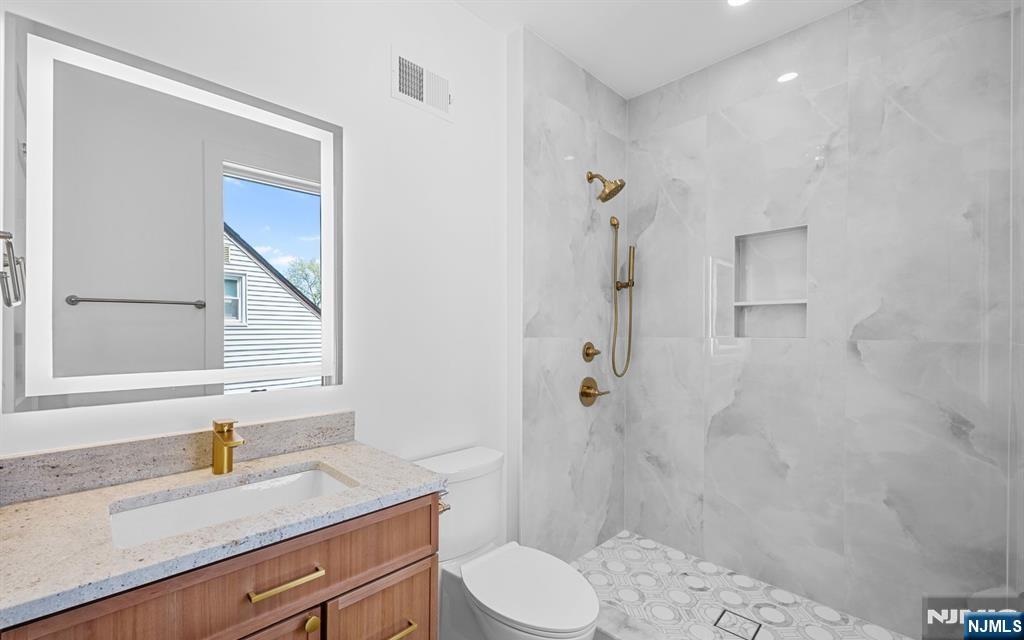 853 Pleasantview Terrace 1