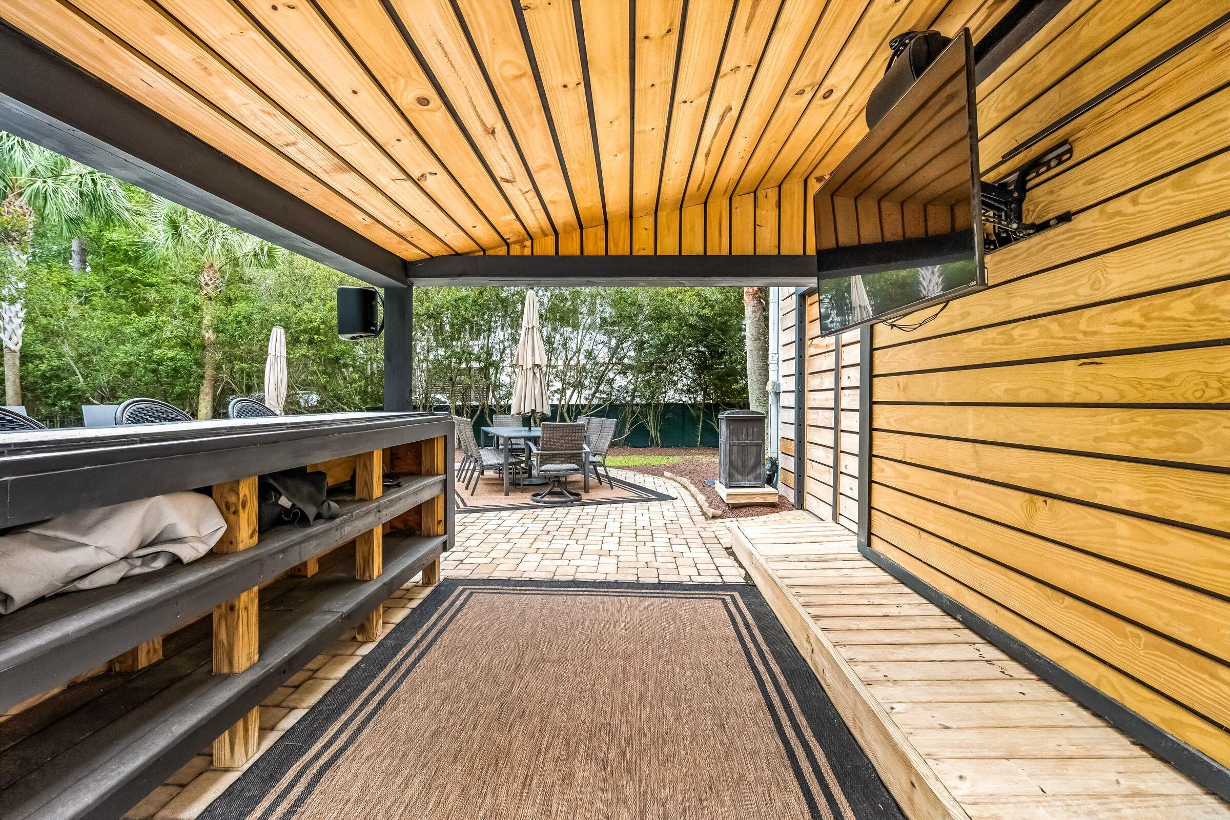 3012 Intracoastal View Drive
