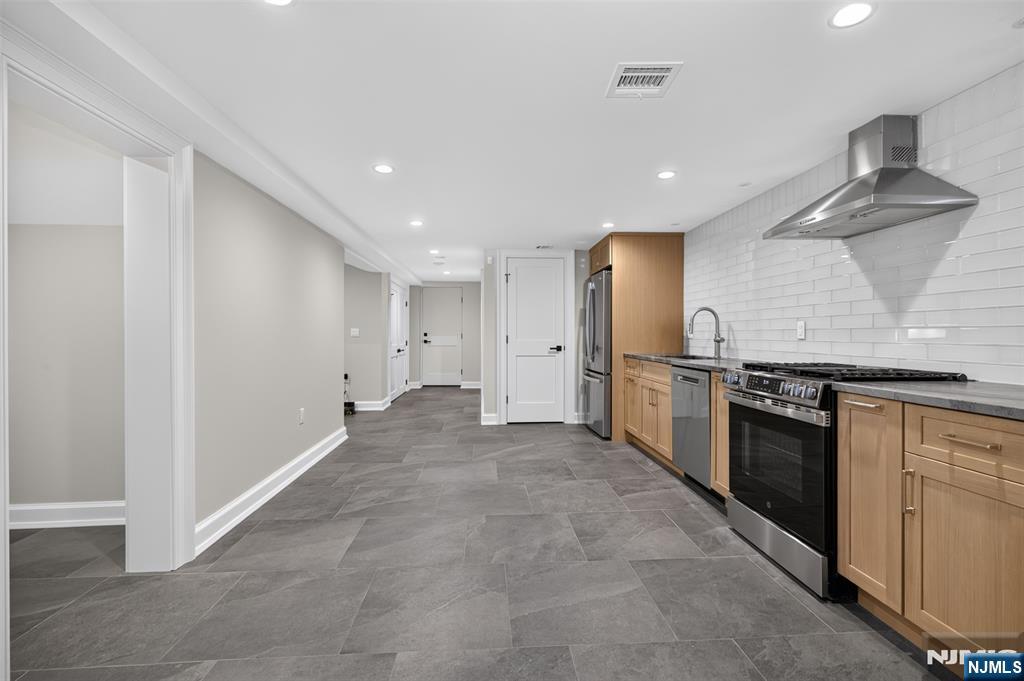 58 Greenwoods Road