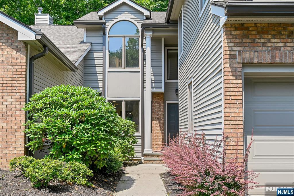 91 Lakeview Drive