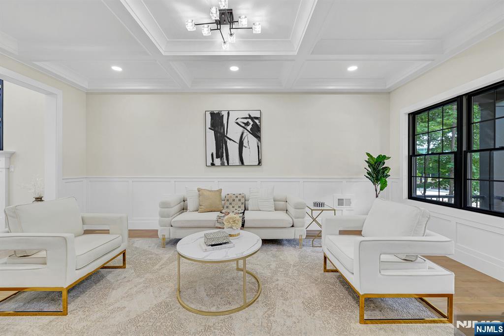 275 Beachwood Road