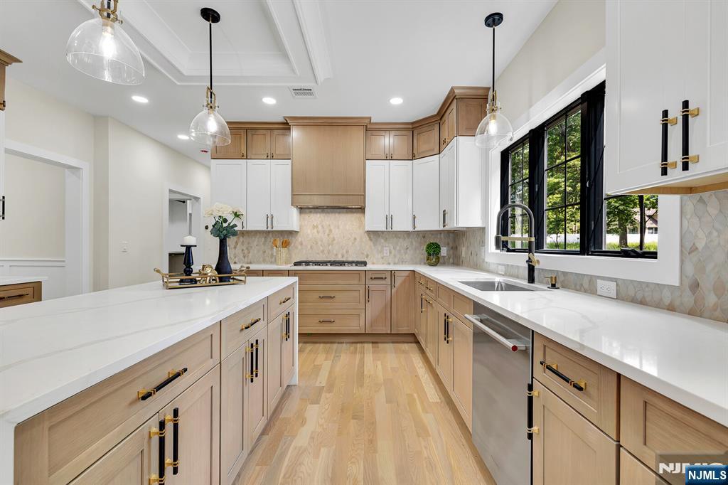 275 Beachwood Road