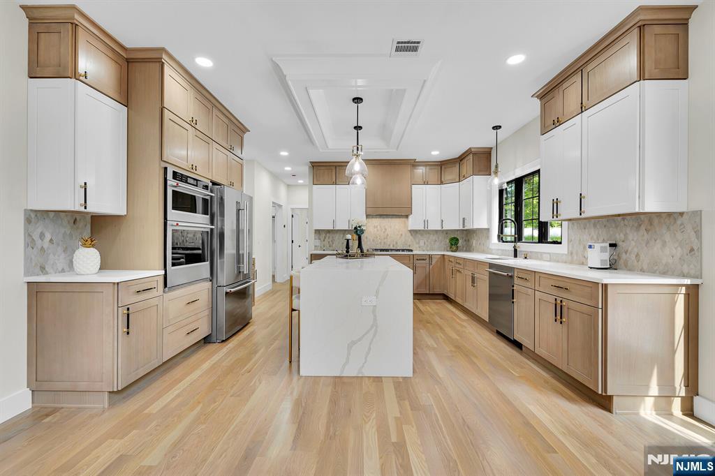 275 Beachwood Road