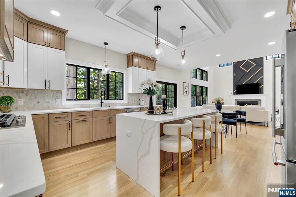 275 Beachwood Road
