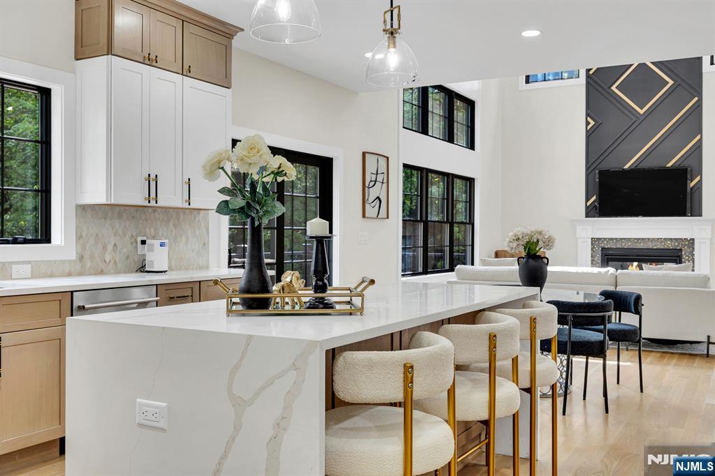 275 Beachwood Road