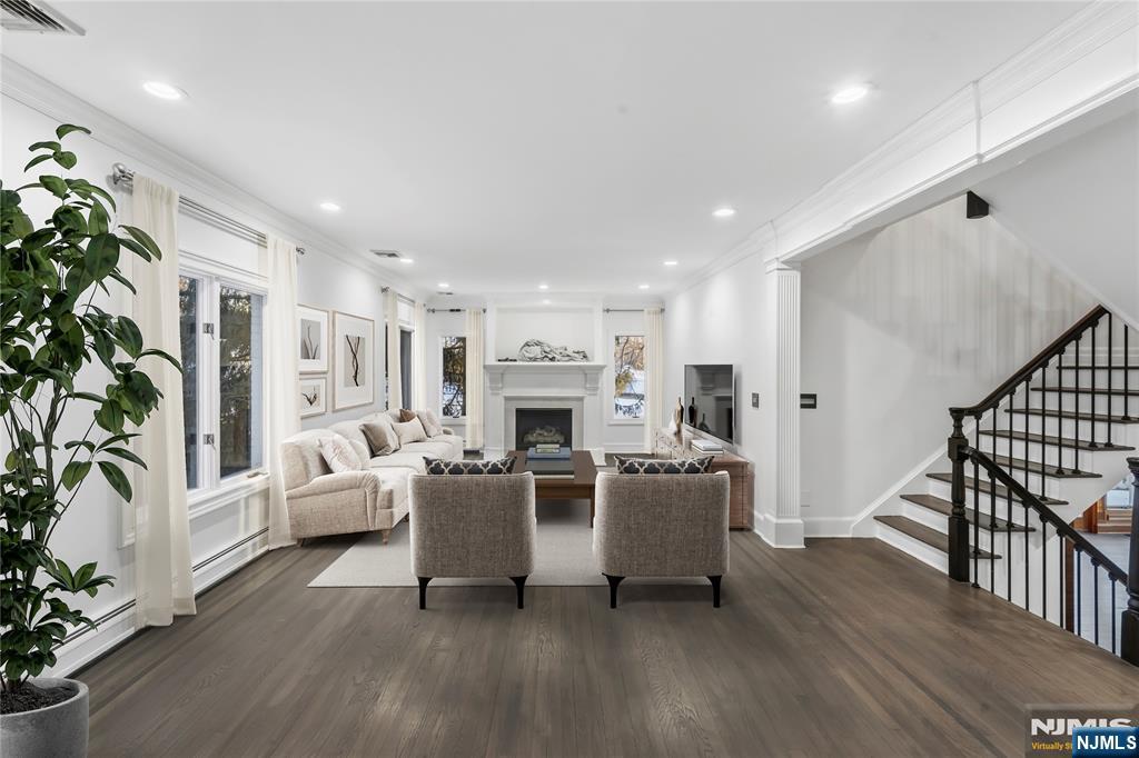 99 Ogle Road