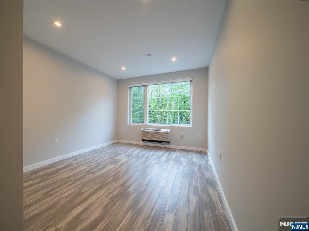 62 Broadway 202