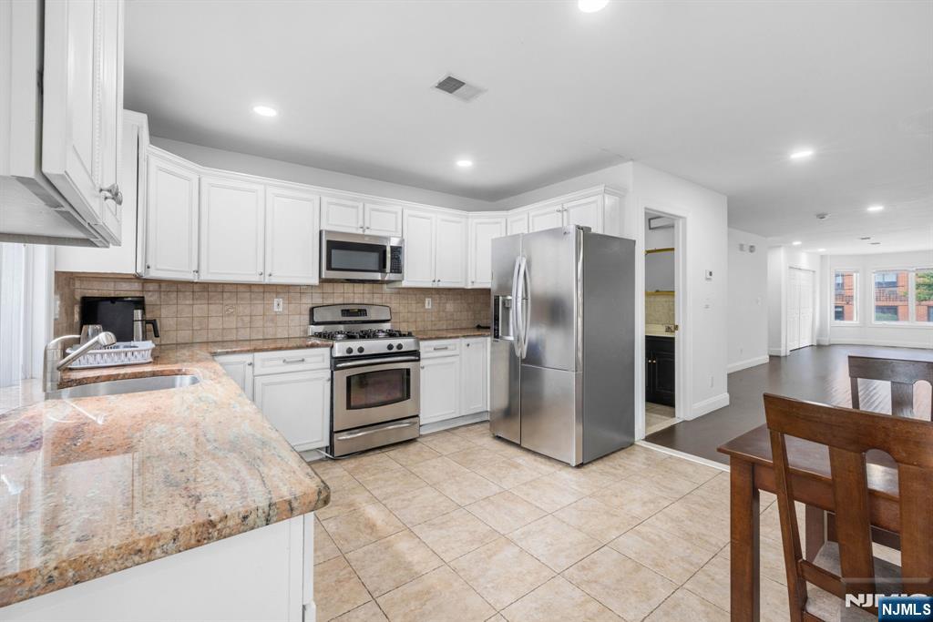 36 W Central Boulevard A