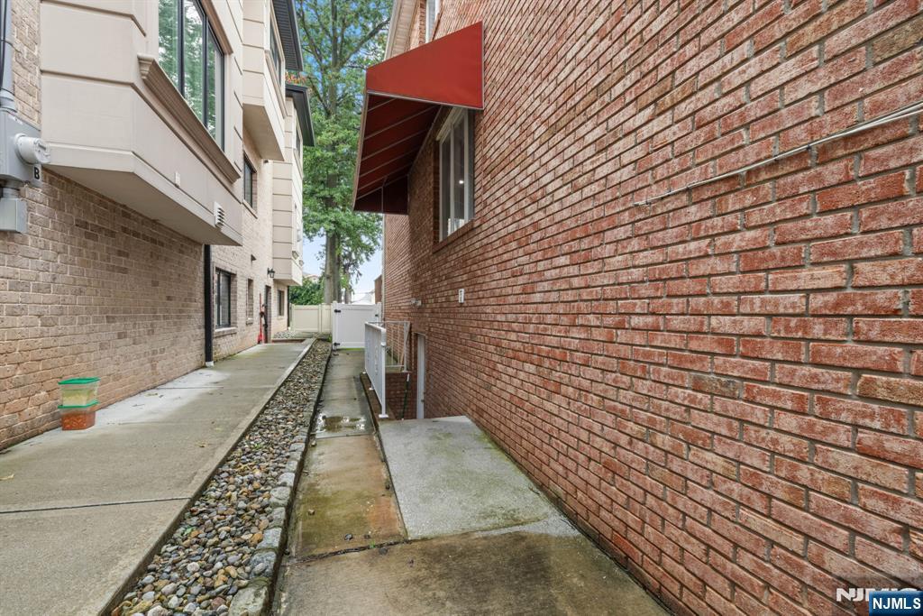36 W Central Boulevard A