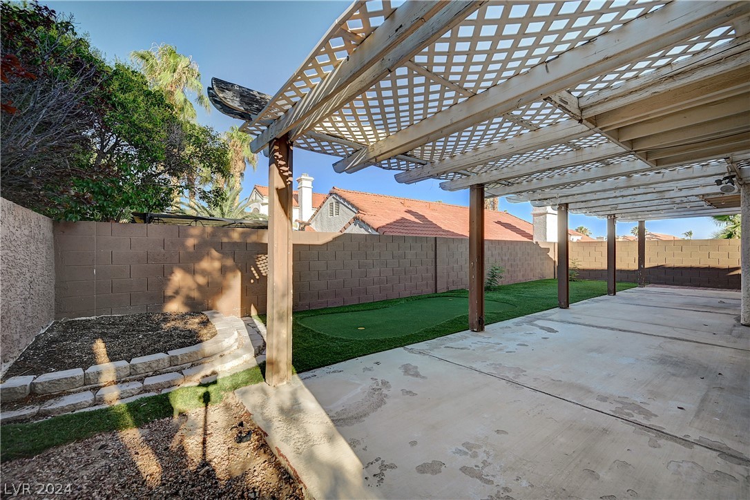 3000 Reef View Street