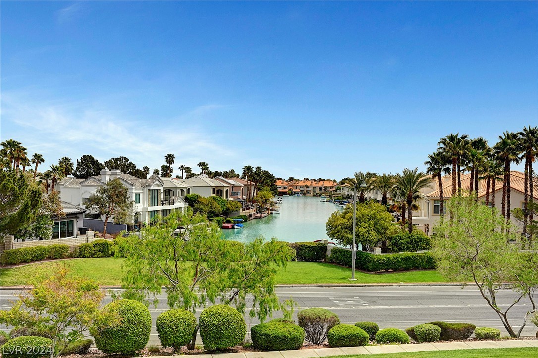 3000 Reef View Street
