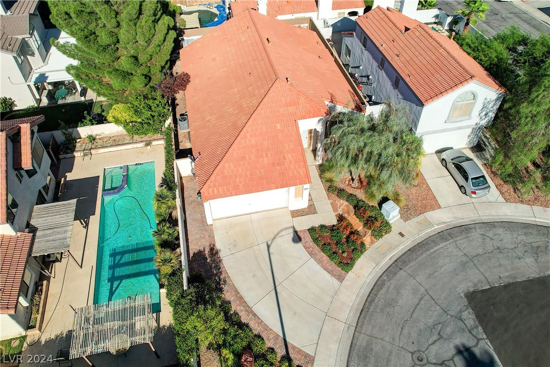 3000 Reef View Street