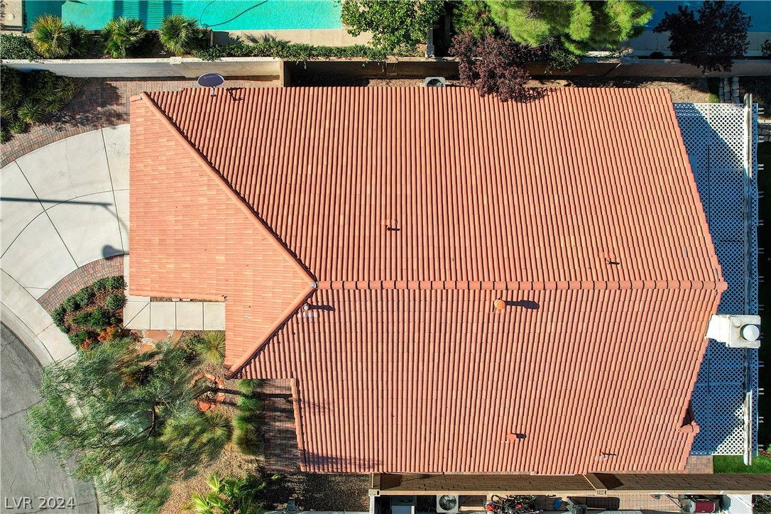 3000 Reef View Street