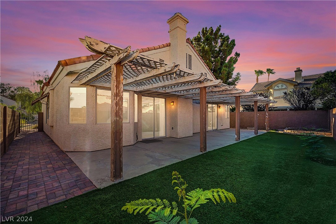 3000 Reef View Street