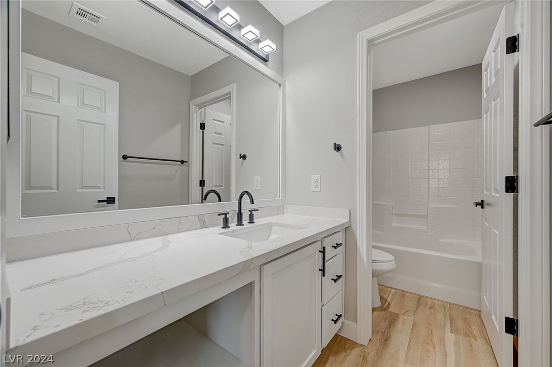 7615 Tierra Montanosa Avenue