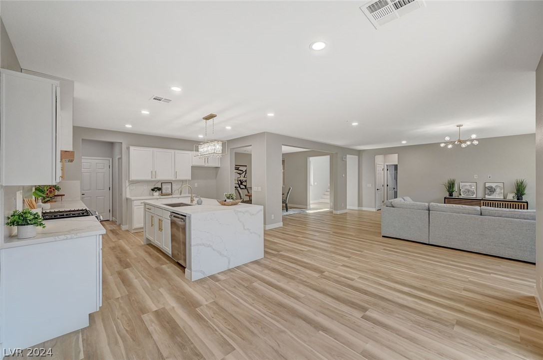 7615 Tierra Montanosa Avenue