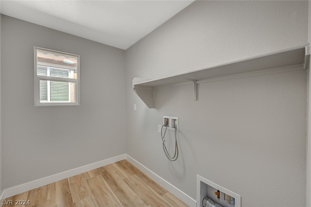 7615 Tierra Montanosa Avenue