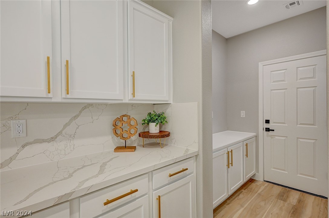 7615 Tierra Montanosa Avenue