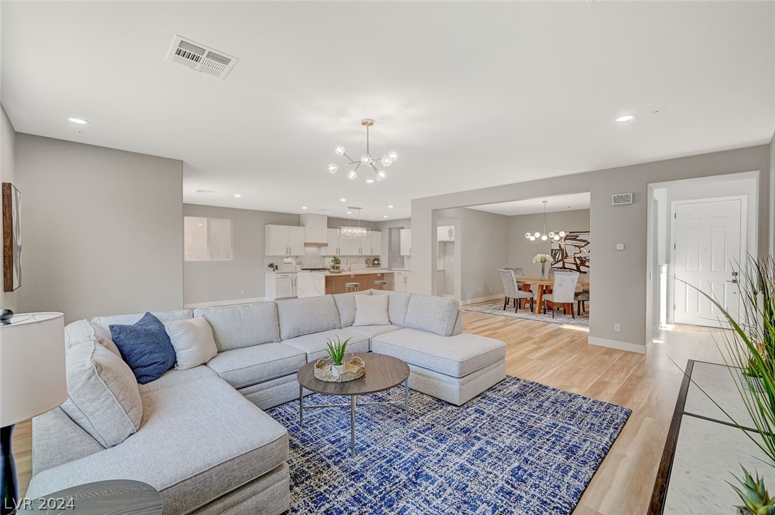 7615 Tierra Montanosa Avenue