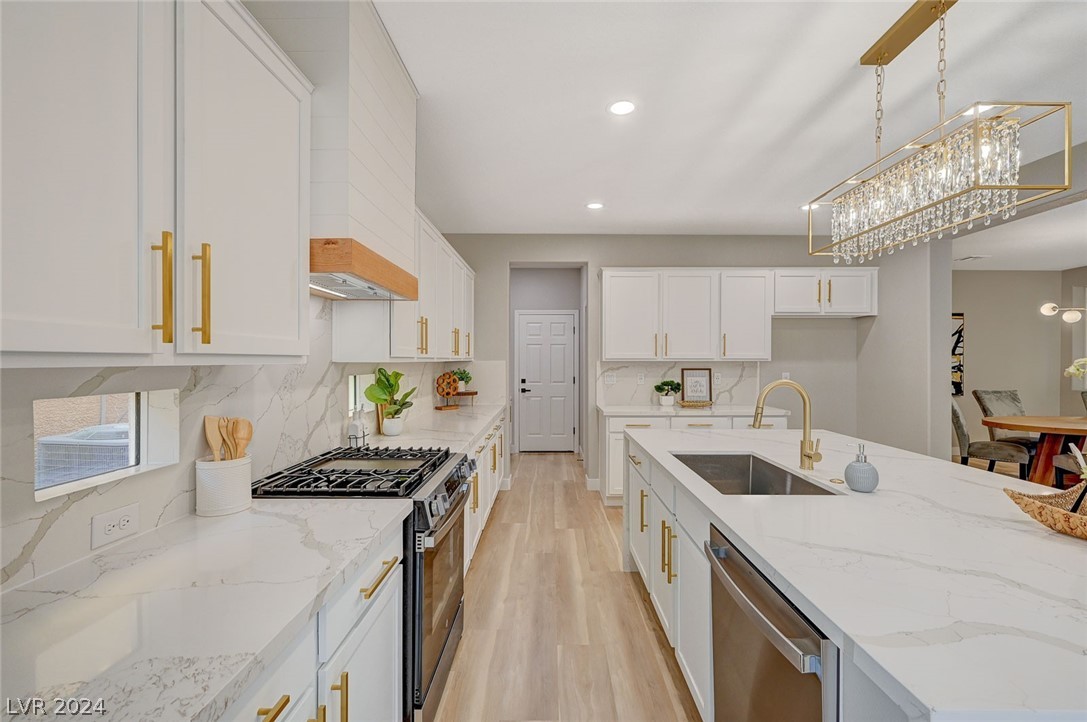 7615 Tierra Montanosa Avenue