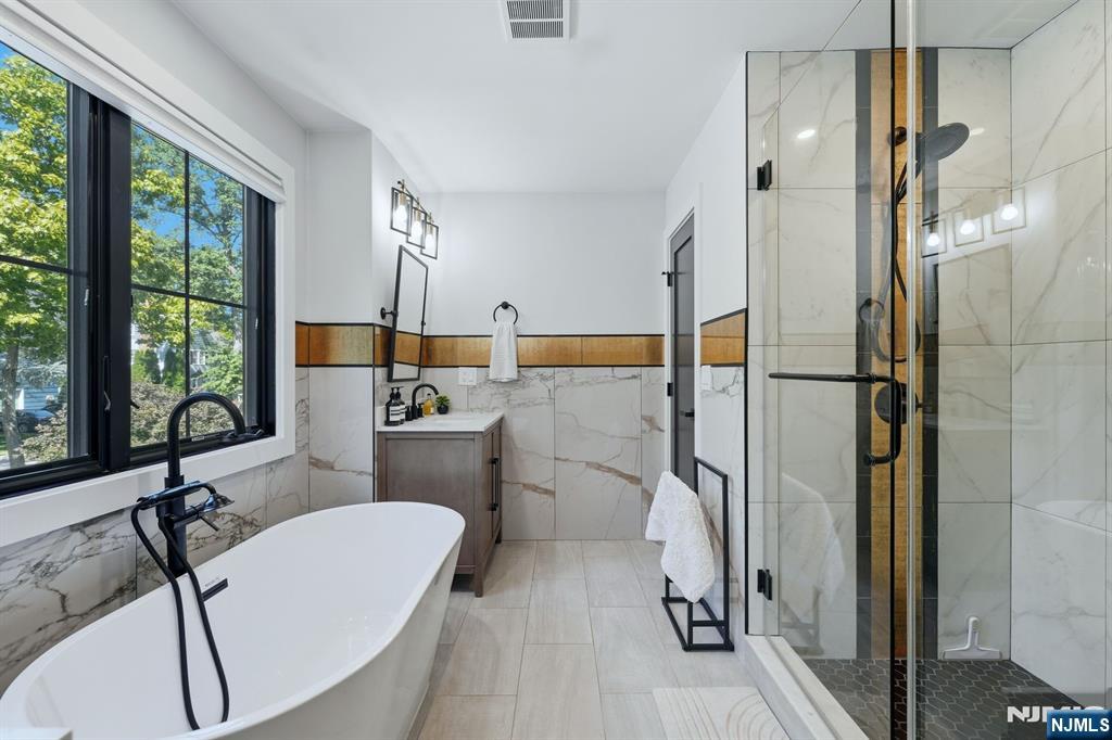 11 Marquette Road