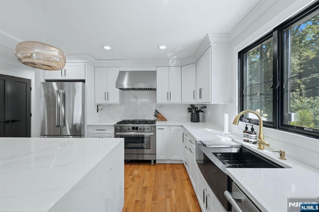 11 Marquette Road