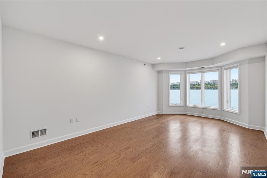 202 Adams Court F202
