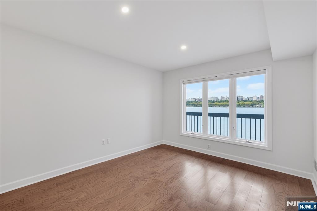 202 Adams Court F202