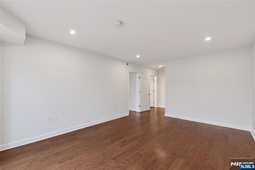 202 Adams Court F202