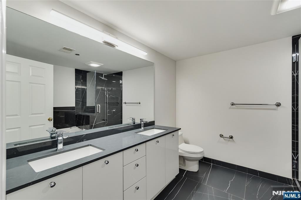 202 Adams Court F202