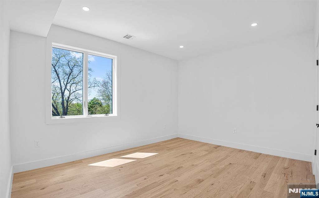 853 Pleasantview Terrace 2