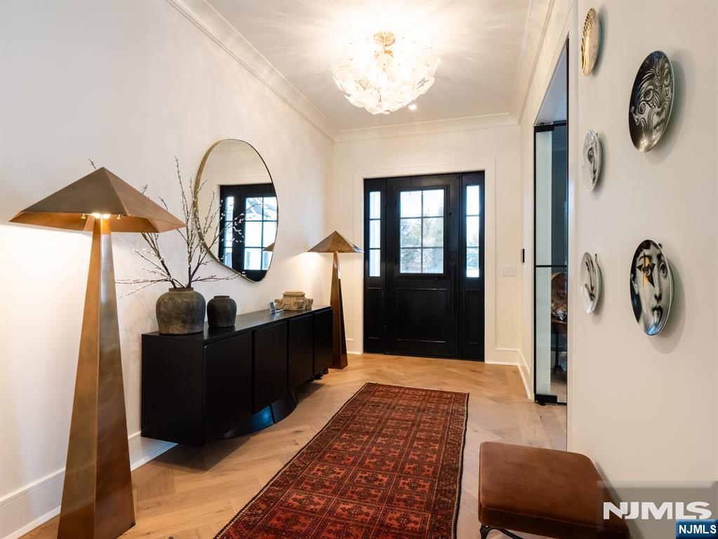 16-18 Paris Avenue 4