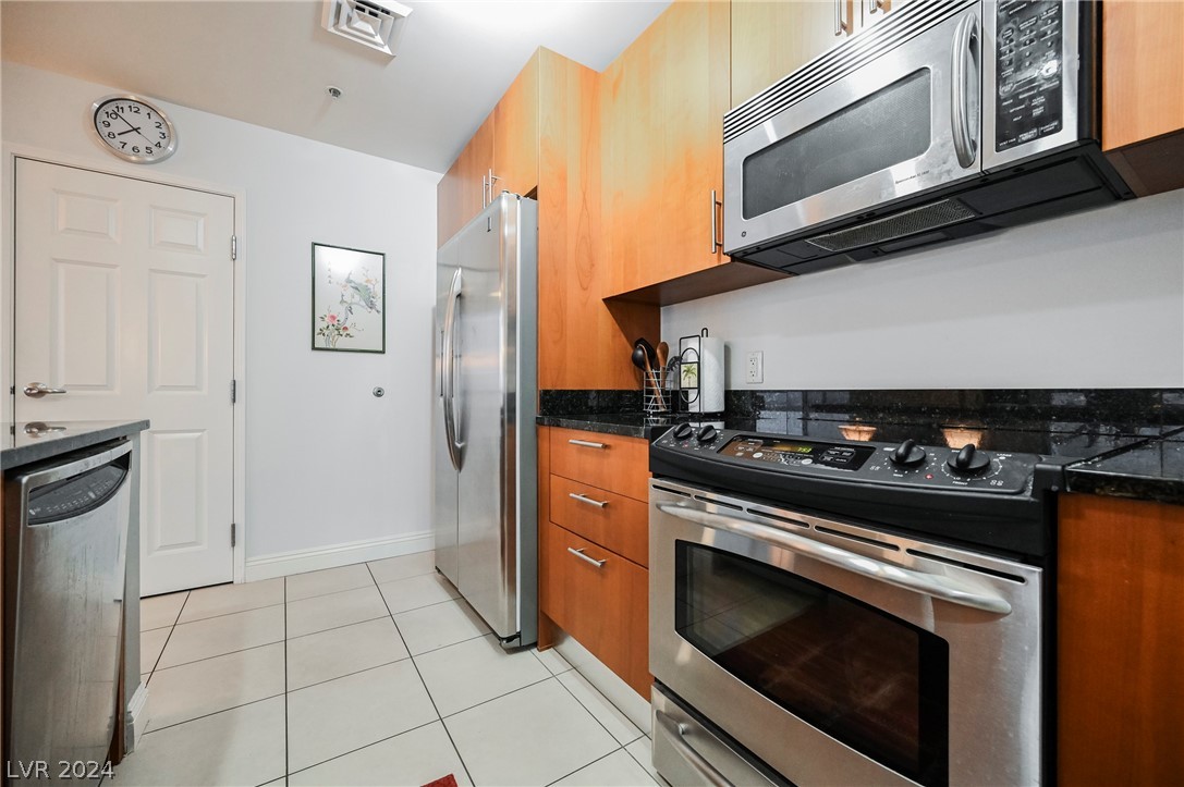 200 West Sahara Avenue 2312