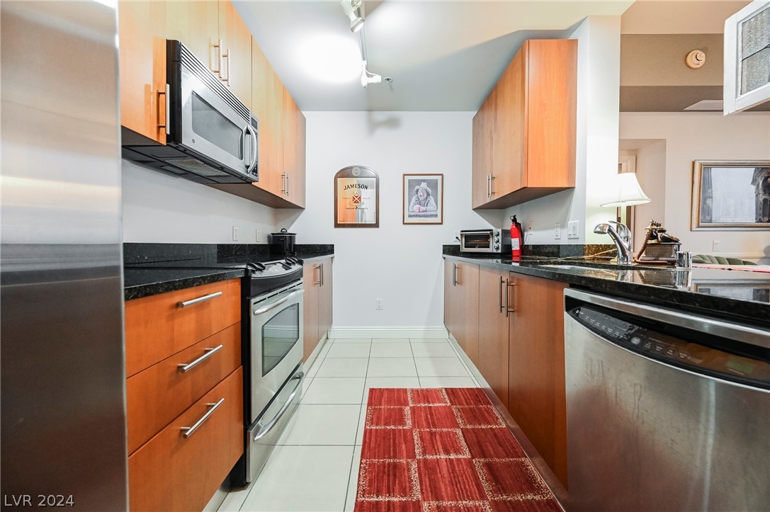 200 West Sahara Avenue 2312