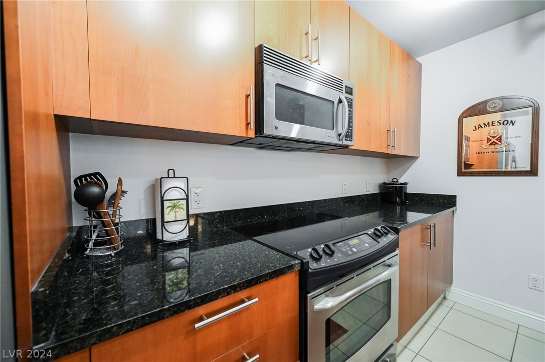 200 West Sahara Avenue 2312