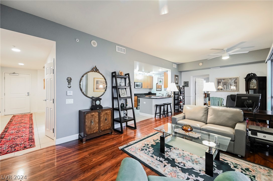 200 West Sahara Avenue 2312