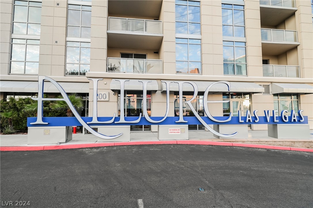 200 West Sahara Avenue 2312