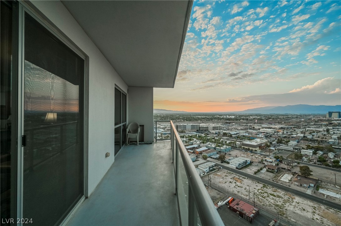 200 West Sahara Avenue 2312