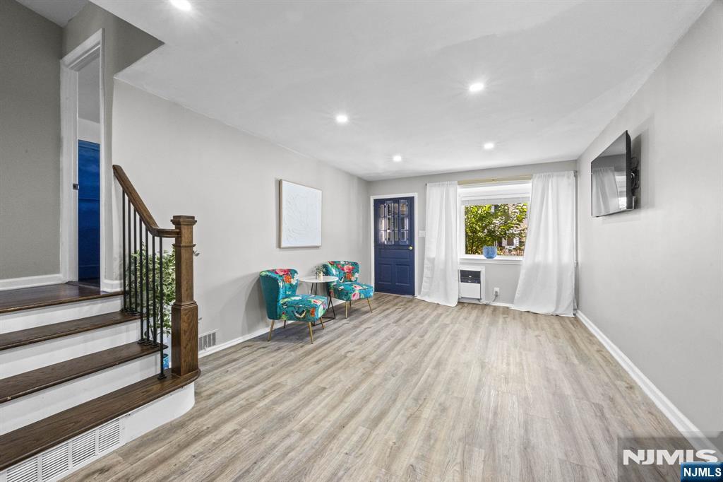 4 Parkside Lane