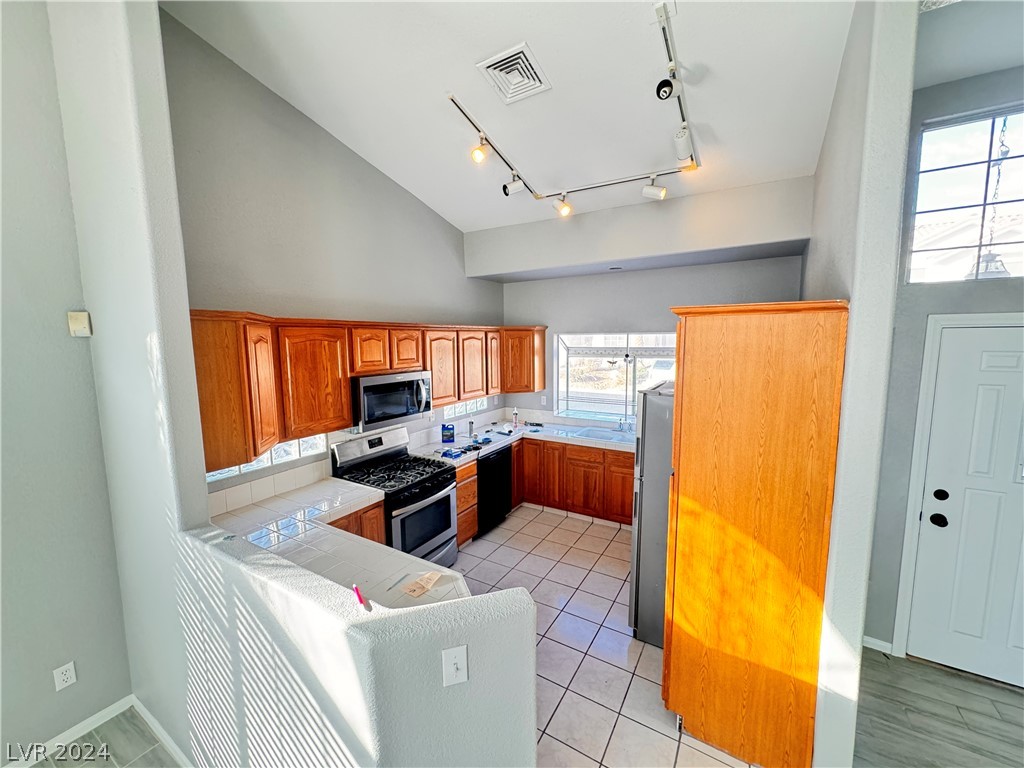 5129 Forest Oaks Drive