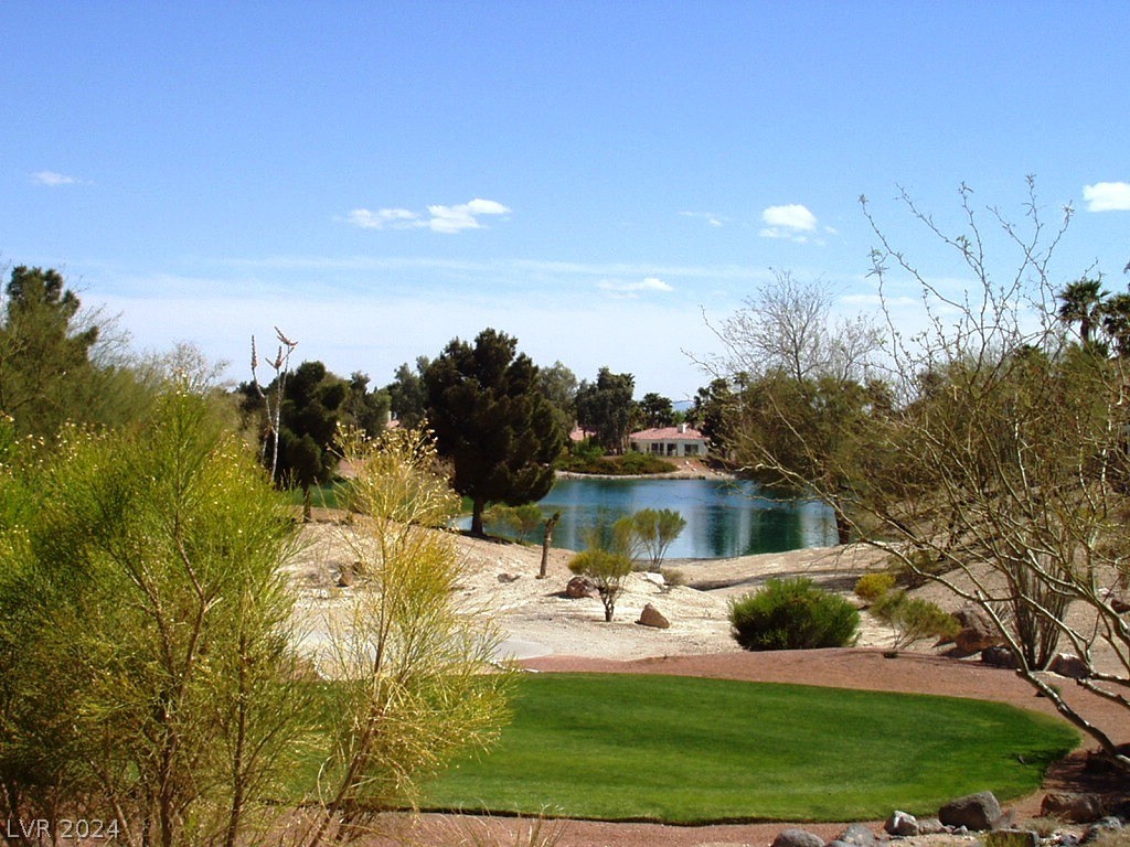 5129 Forest Oaks Drive