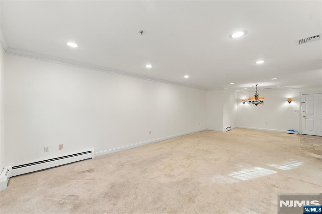 20 Blanche Avenue E204