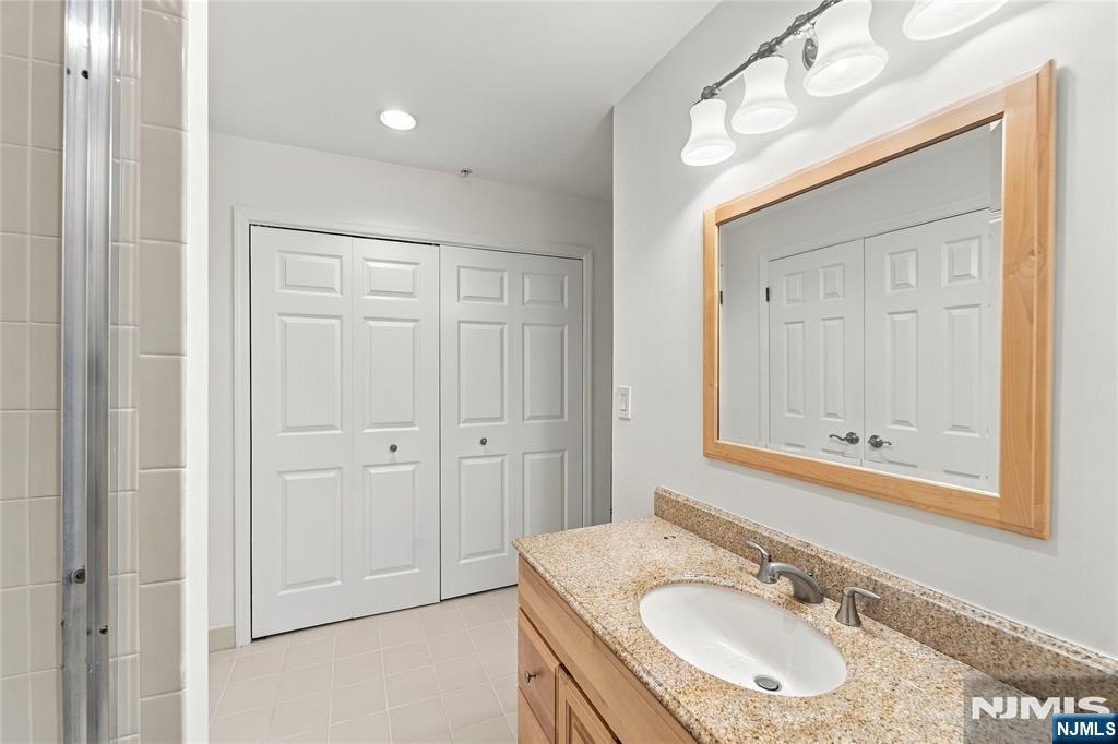 20 Blanche Avenue E204