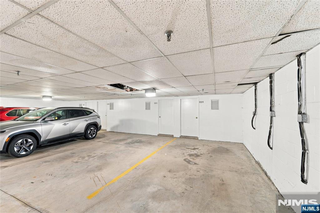 20 Blanche Avenue E204