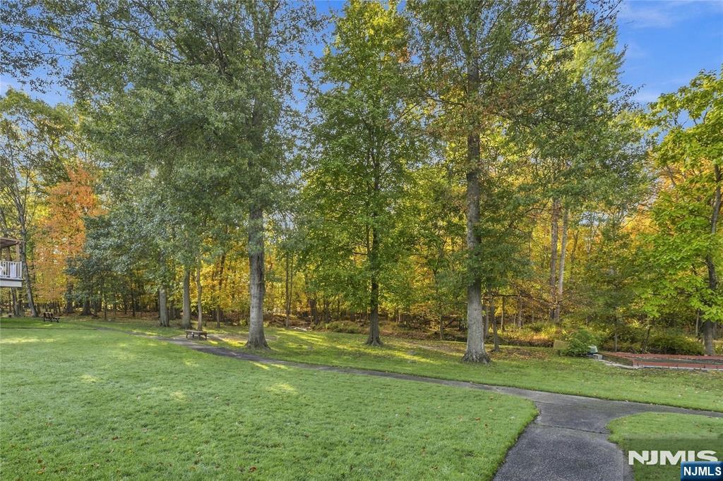 20 Blanche Avenue E204